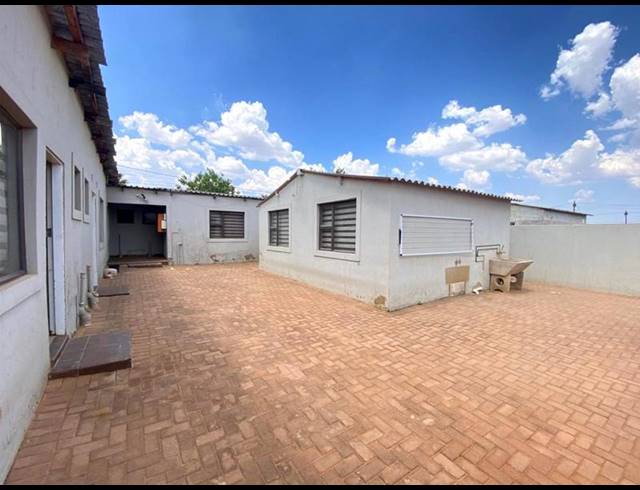 0 BEDROOM PROPERTY TO RENT IN BRAM FISCHERVILLE